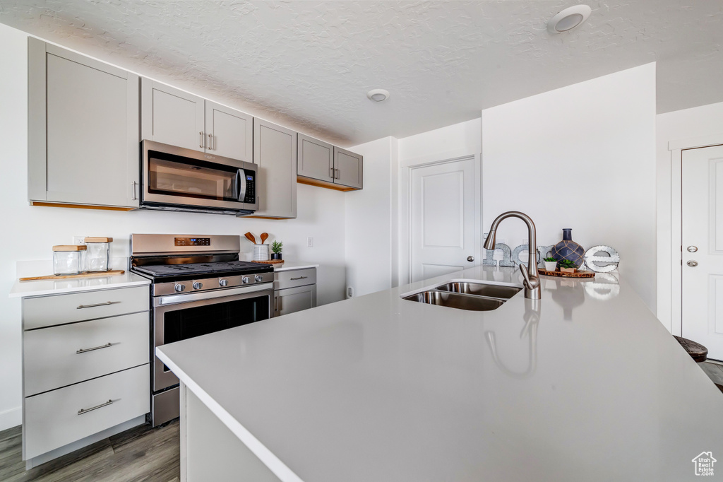 8 N Harness Way 1999 Saratoga Springs UT 84045 394,990