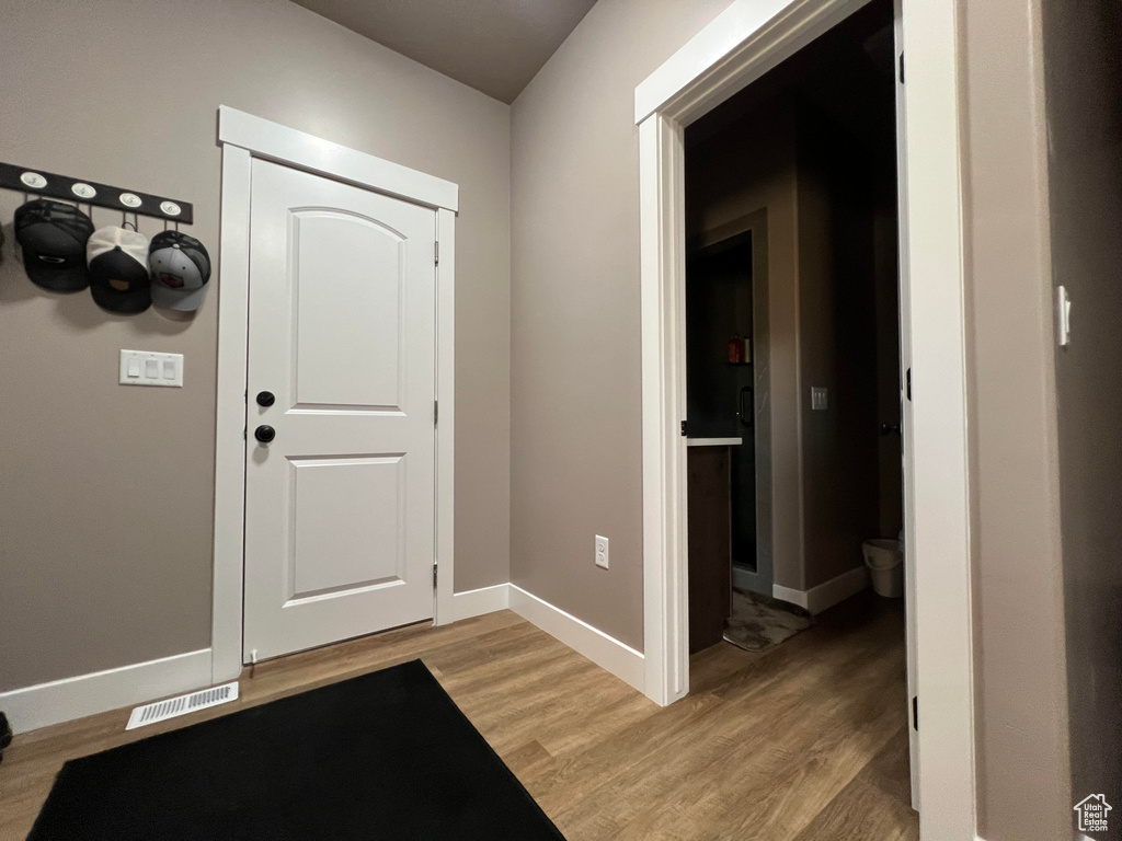 Entryway featuring light hardwood / wood-style flooring