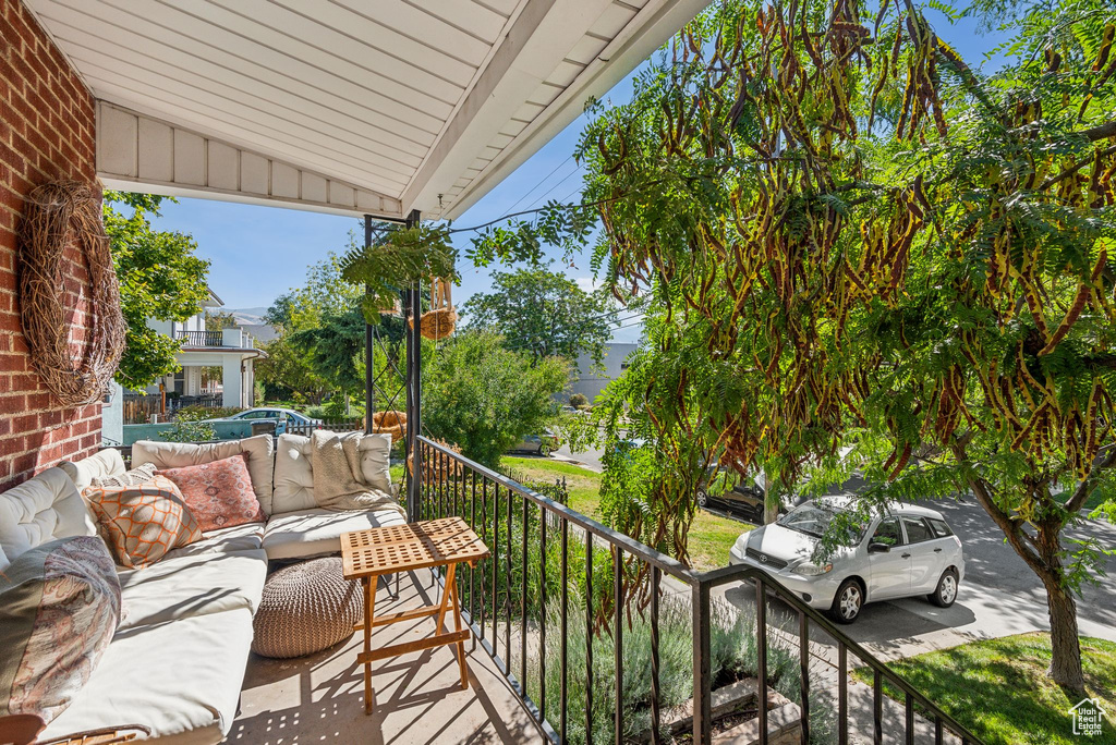 Balcony with an outdoor hangout area