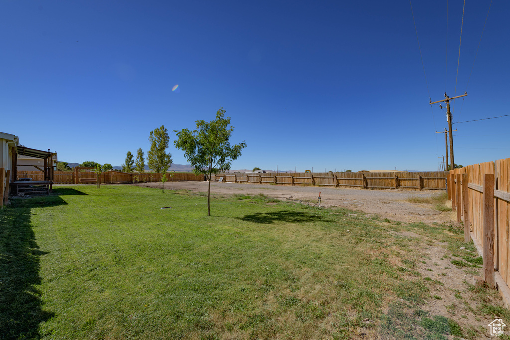 View of yard featuring a rural view