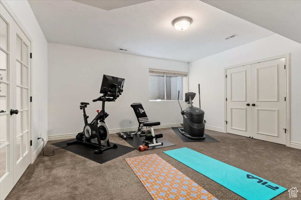 Exercise area with carpet floors