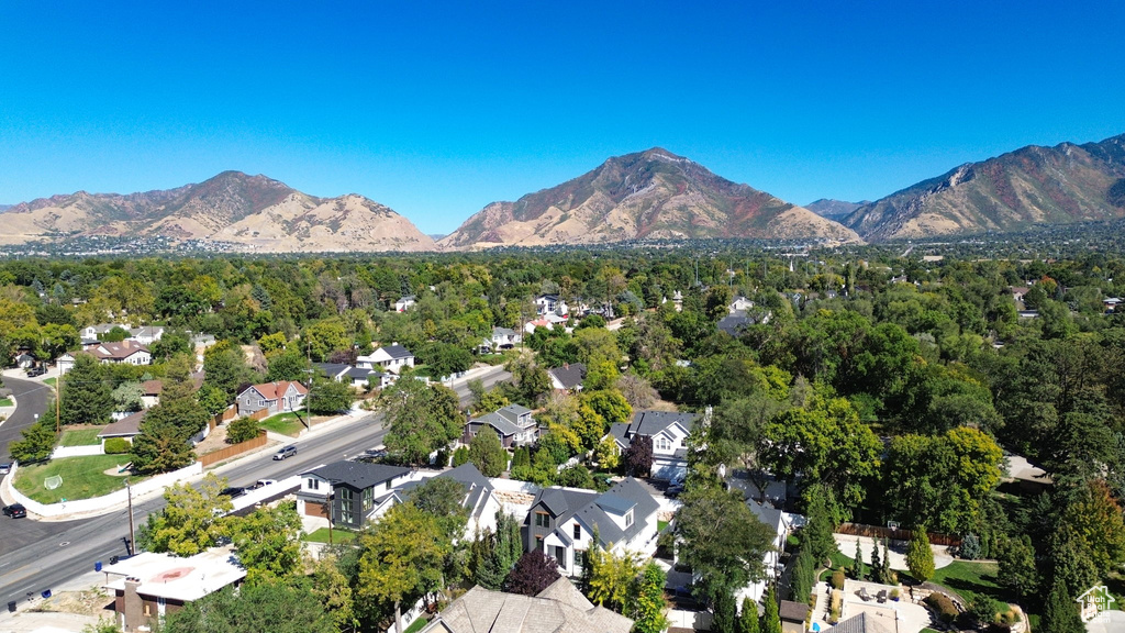 View of mountain feature