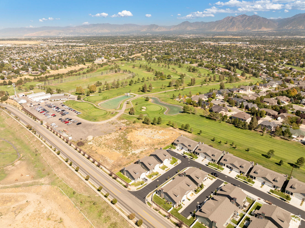 Bird's eye view with a mountain view