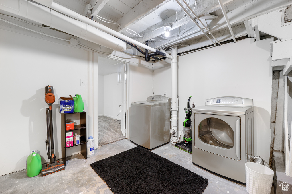 Laundry area with washing machine and dryer