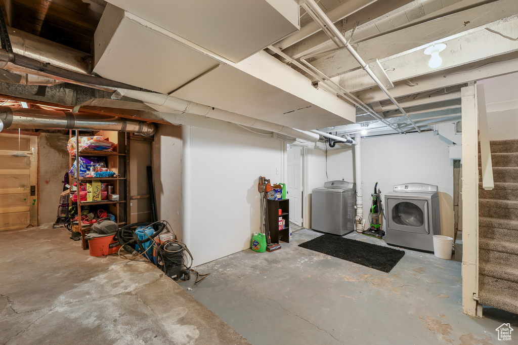 Basement featuring washer and dryer