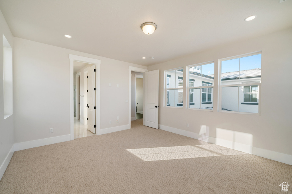 View of carpeted spare room