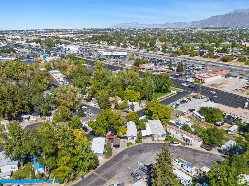 Bird's eye view featuring a mountain view