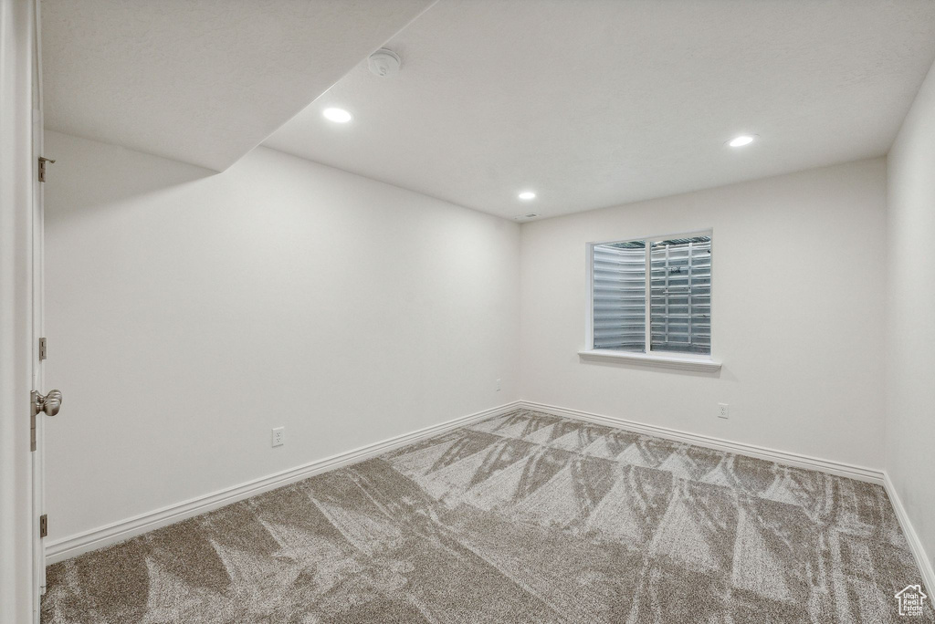 View of carpeted spare room