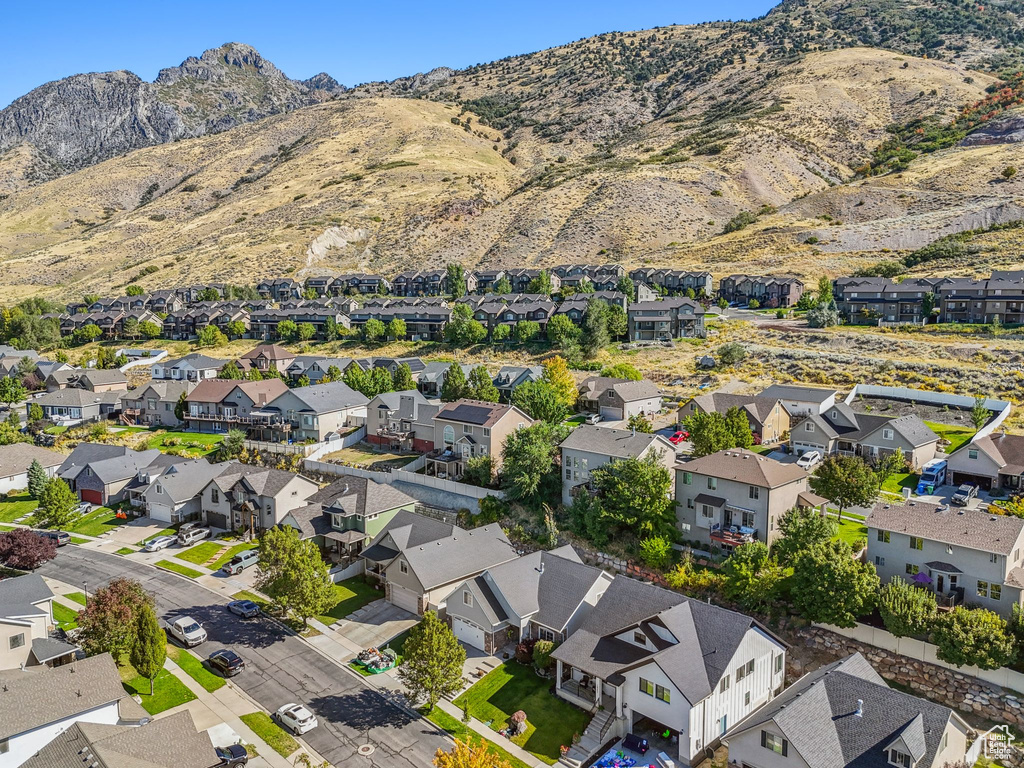 Drone / aerial view featuring a mountain view