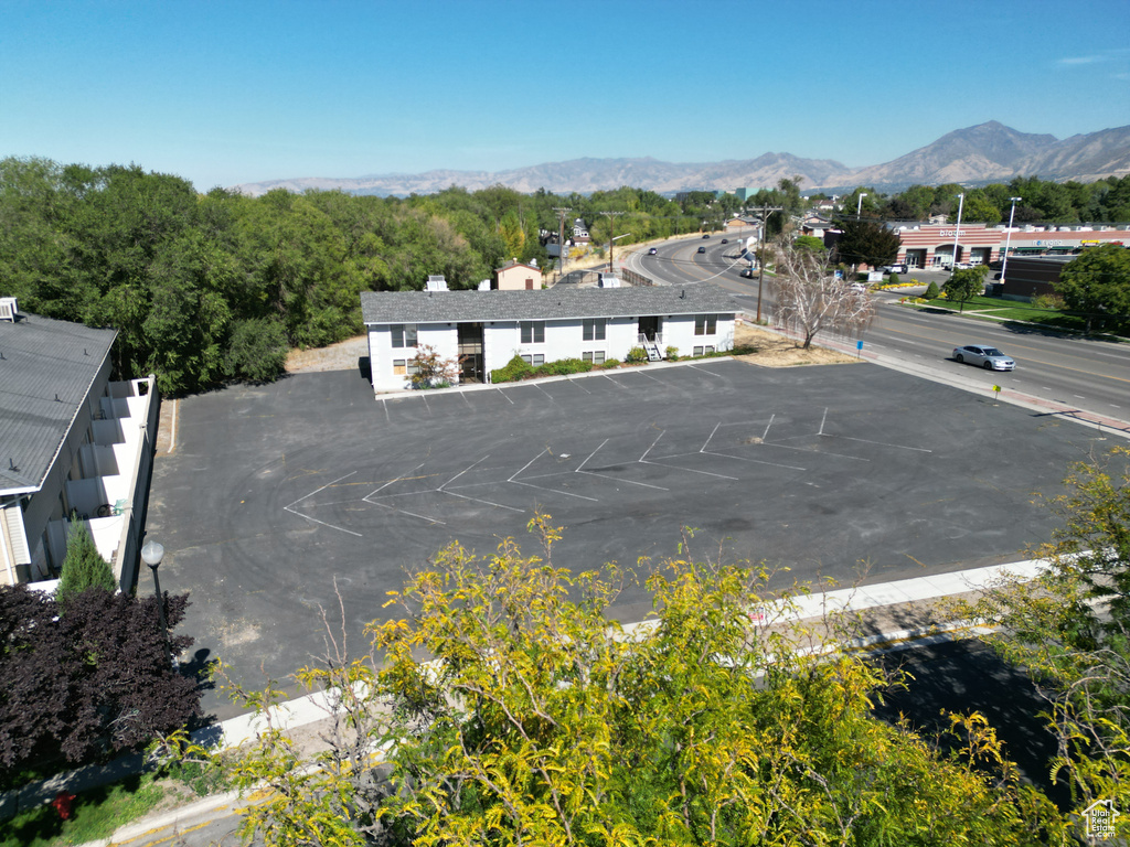 Drone / aerial view featuring a mountain view