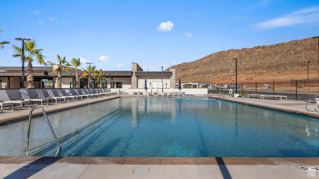 View of pool featuring a mountain view