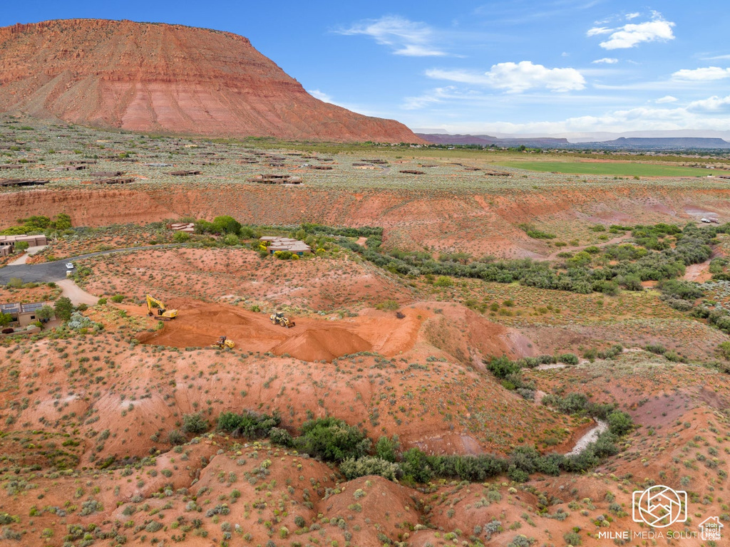 View of mountain feature