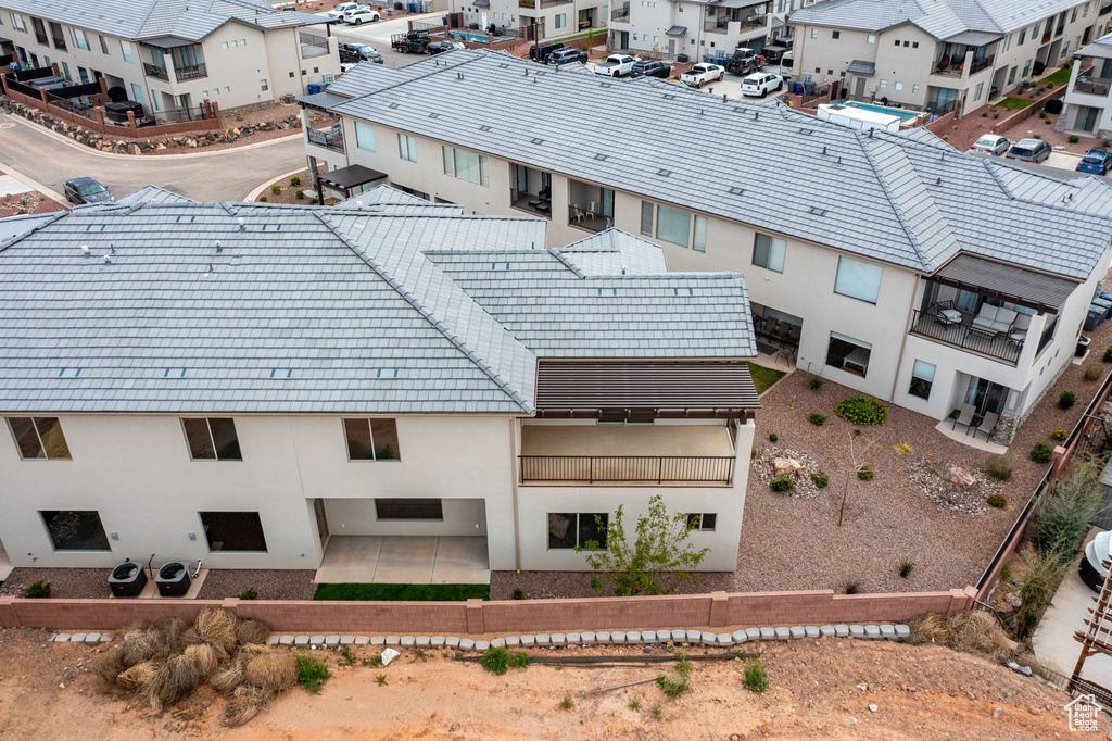 Birds eye view of property