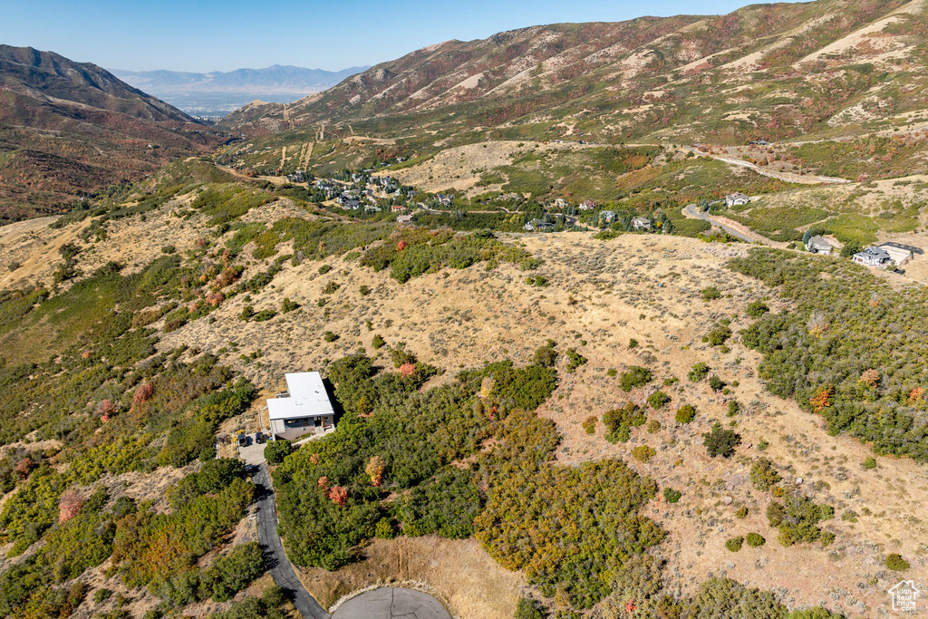 5855 E PIONEER RIDGE CIR Salt Lake City, UT 84108