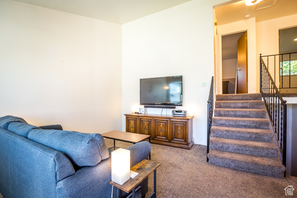5940 S WOODVIEW DR Kearns, UT 84118