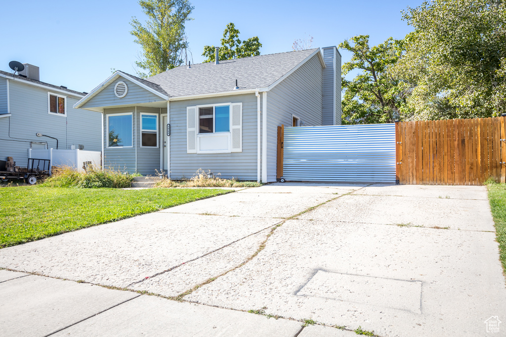 5940 S WOODVIEW DR Kearns, UT 84118