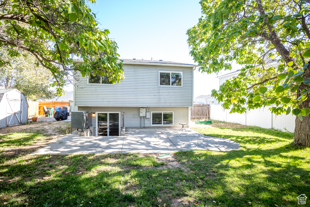 5940 S WOODVIEW DR Kearns, UT 84118