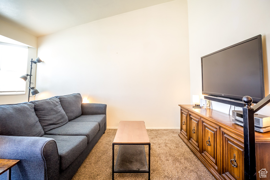 5940 S WOODVIEW DR Kearns, UT 84118