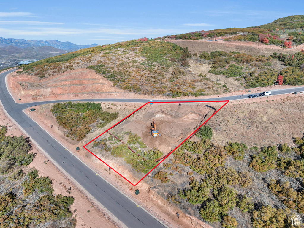 Drone / aerial view featuring a mountain view