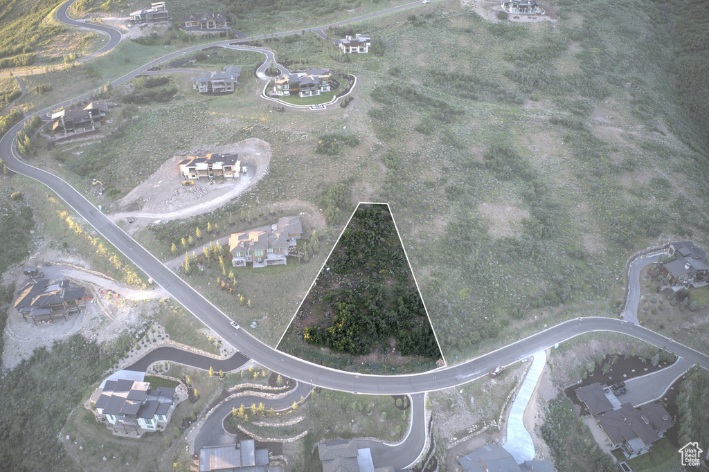 Aerial map of property and surrounding area