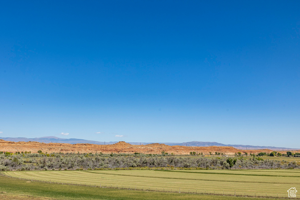 View of mountain feature