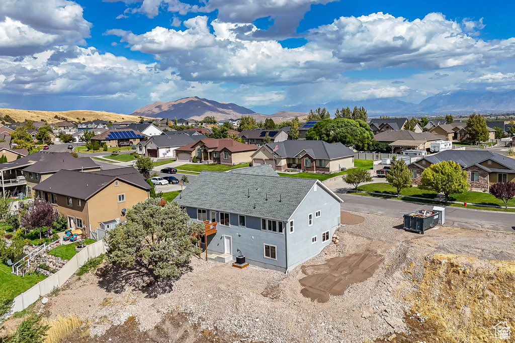 Drone / aerial view featuring a mountain view