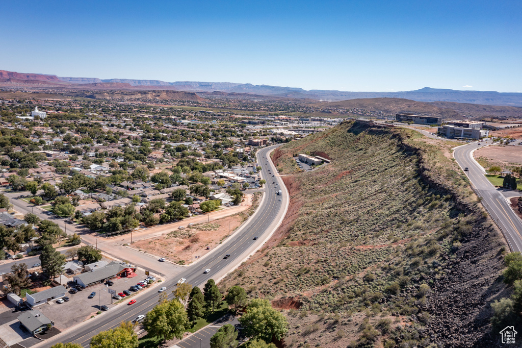 Bird's eye view with a mountain view