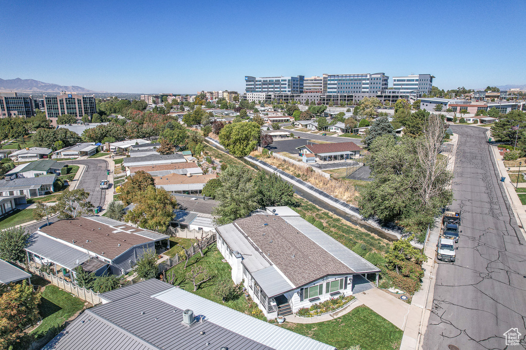 Drone / aerial view featuring a mountain view