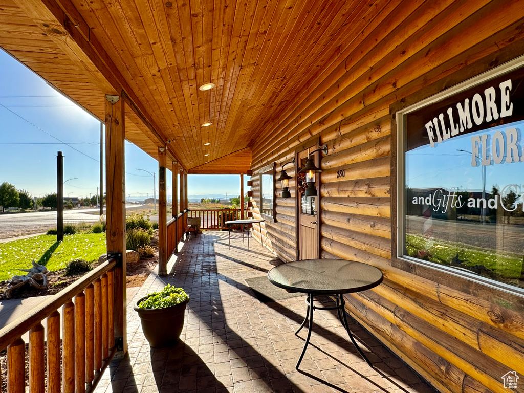 View of patio / terrace with a porch