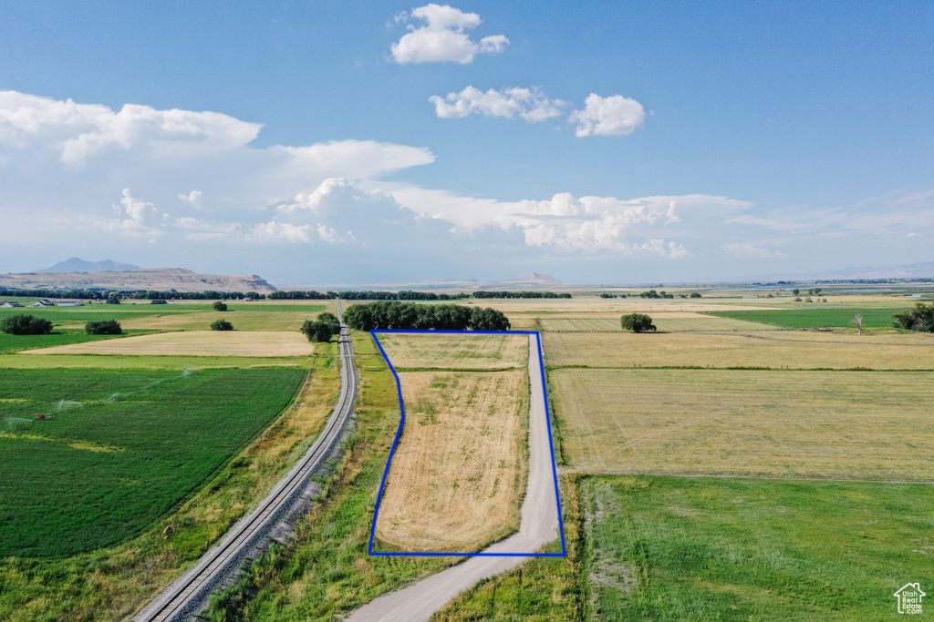 Drone / aerial view with a rural view and a mountain view