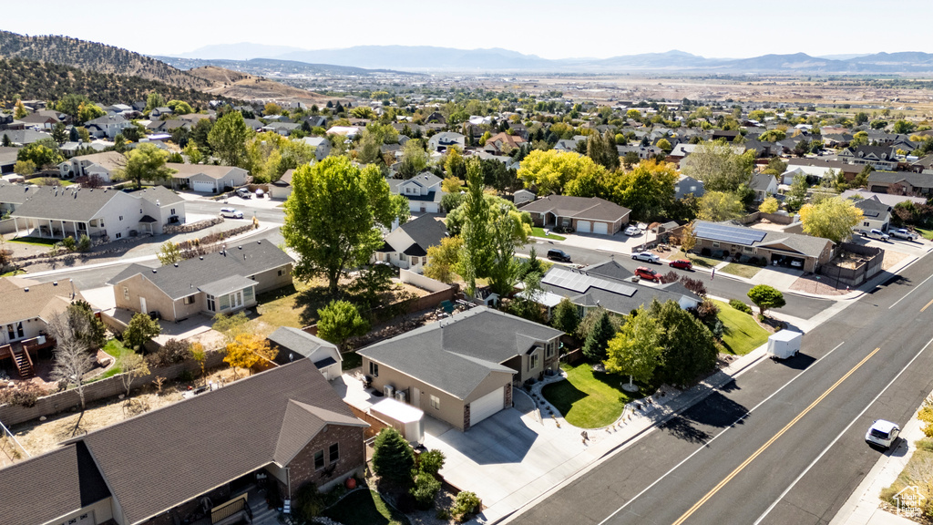 Bird's eye view featuring a mountain view