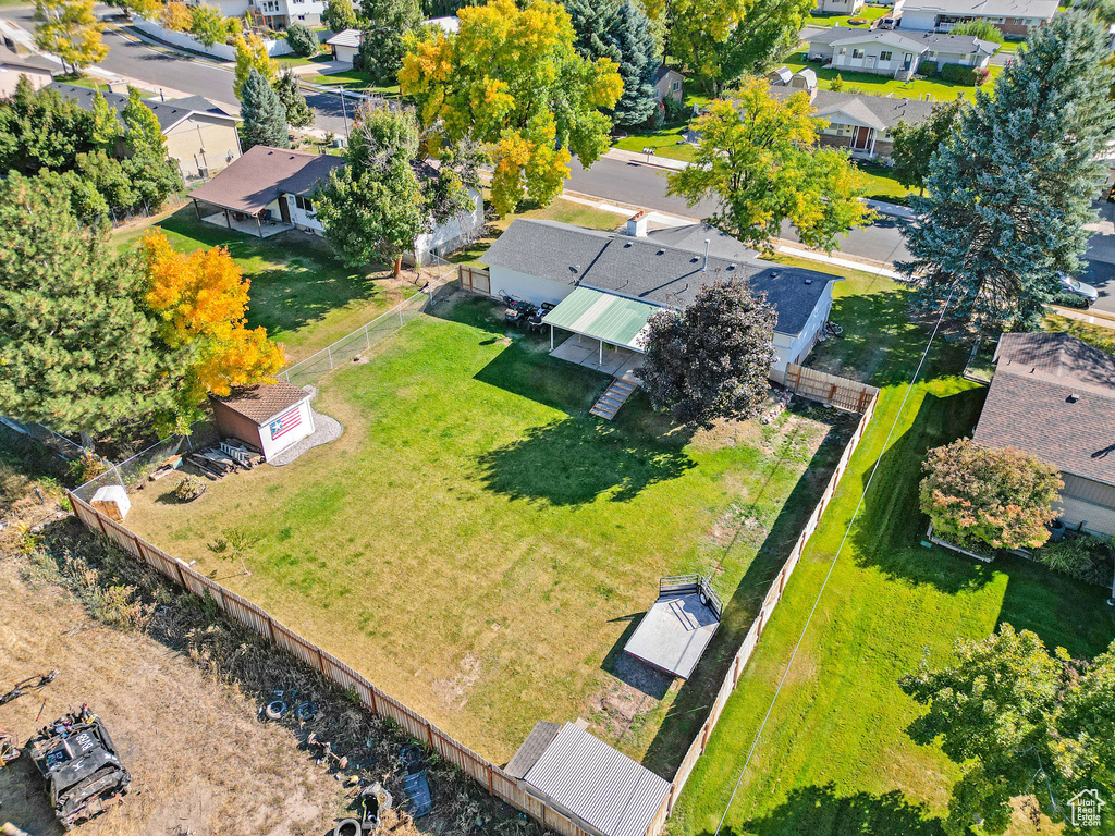 Birds eye view of property