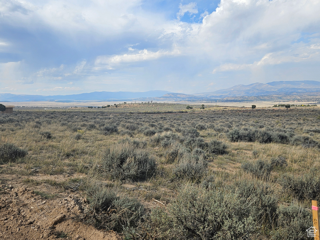 View of mountain feature