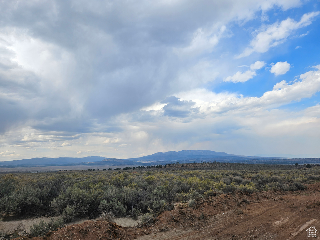 View of mountain feature