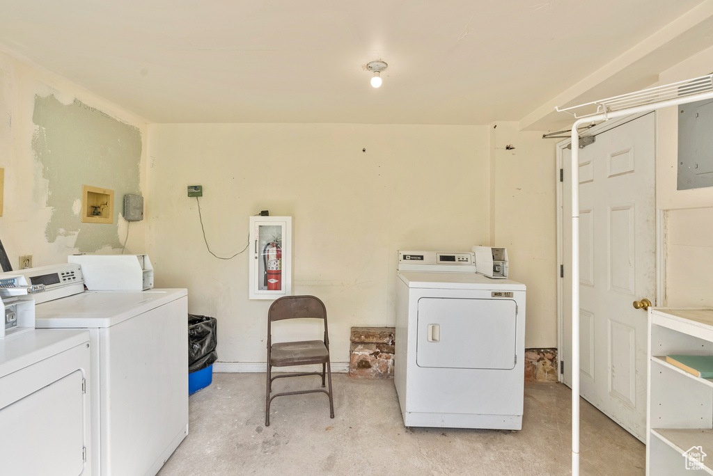 Clothes washing area with washer and dryer