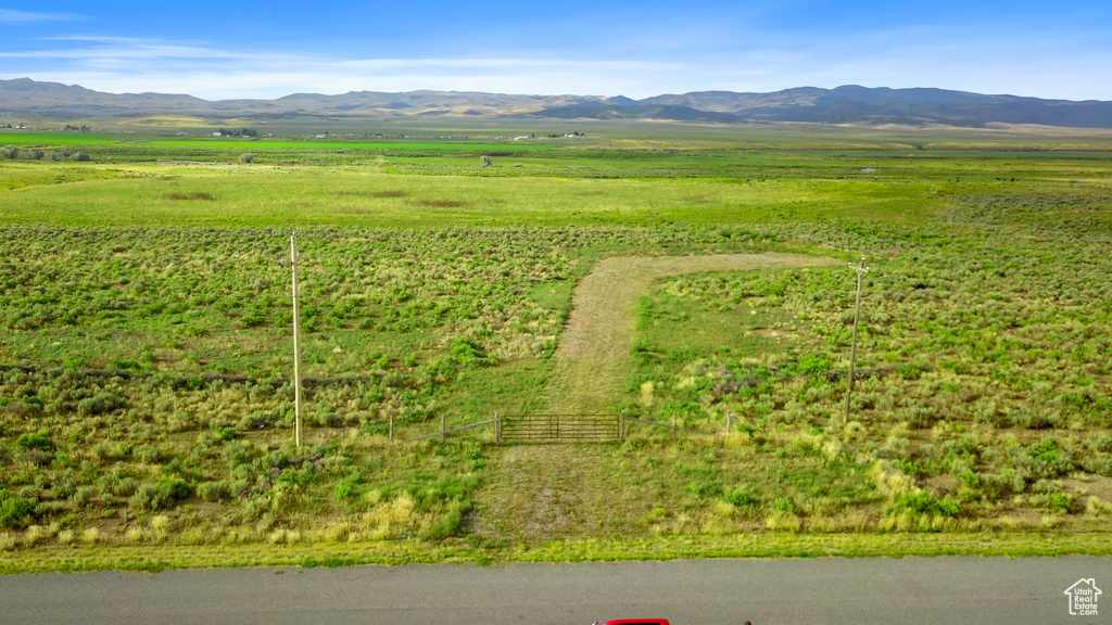 View of mountain feature