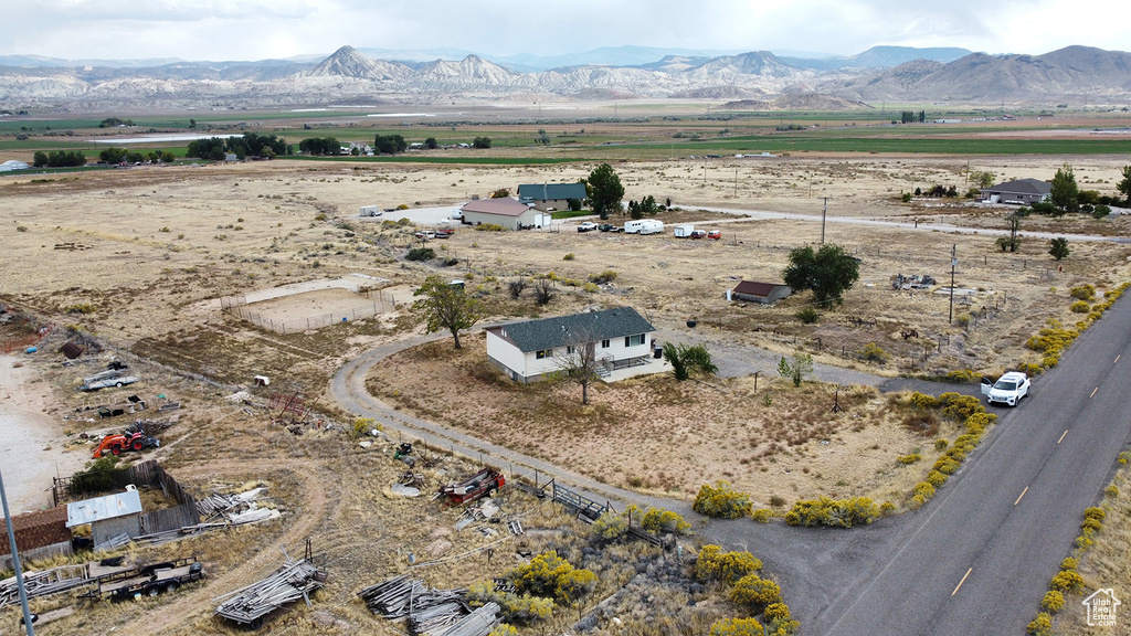 Bird's eye view featuring a rural view and a mountain view