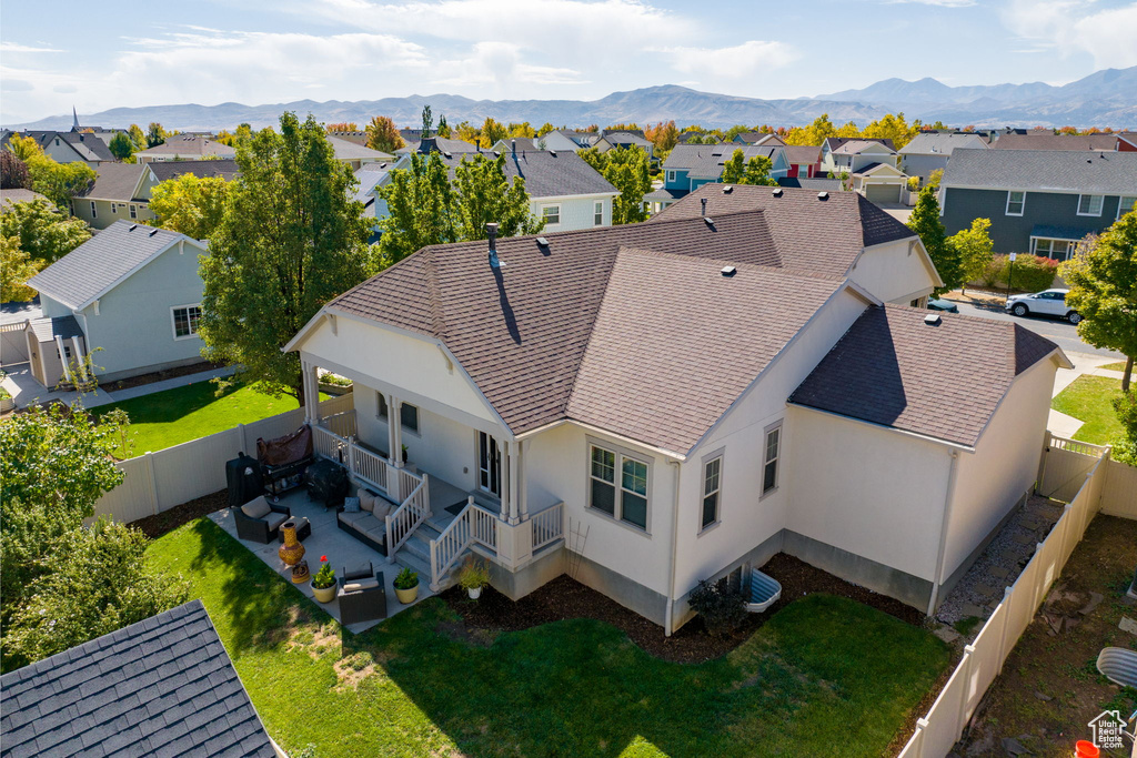 Bird's eye view featuring a mountain view