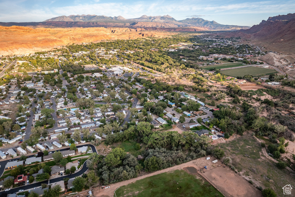 Bird's eye view with a mountain view