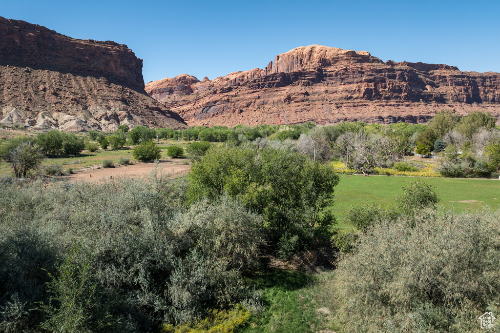 View of mountain feature