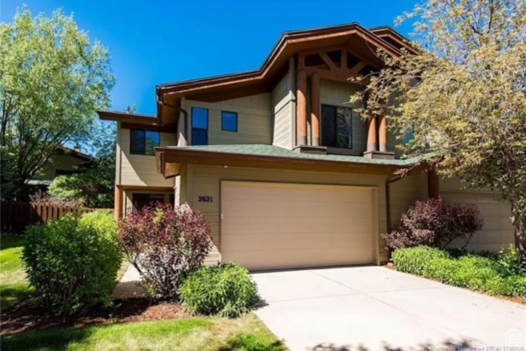 View of front facade with a garage