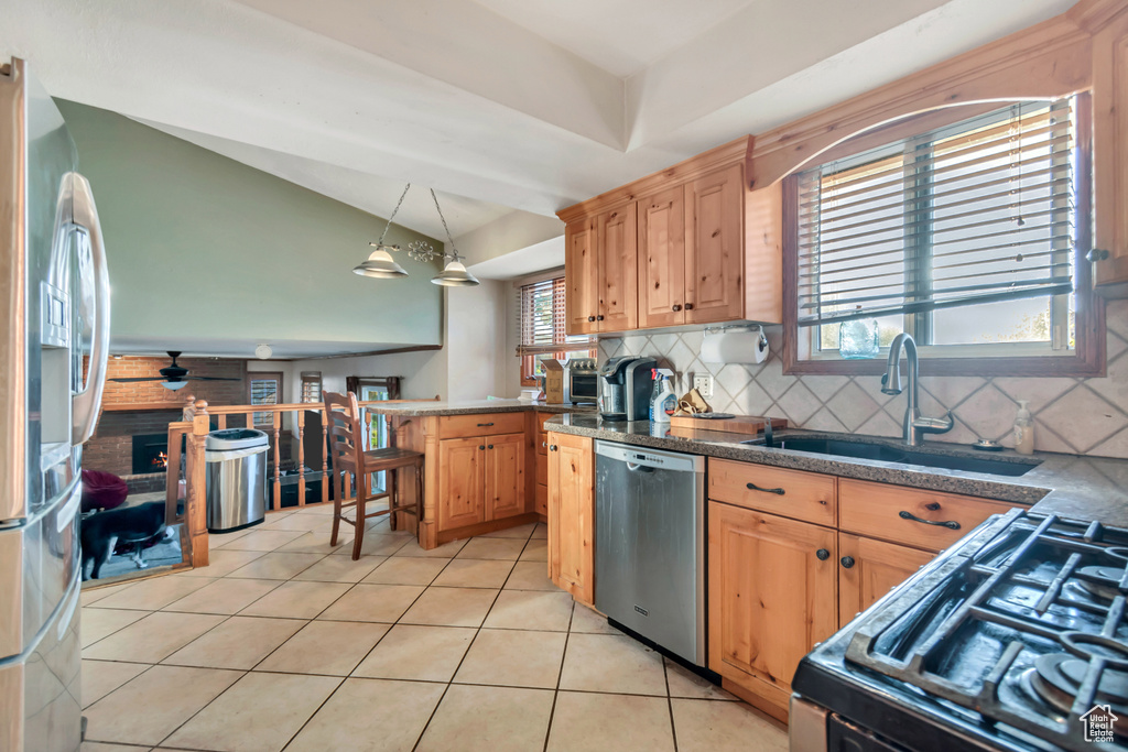 10036 S 2165 E Sandy UT 84092 739,000