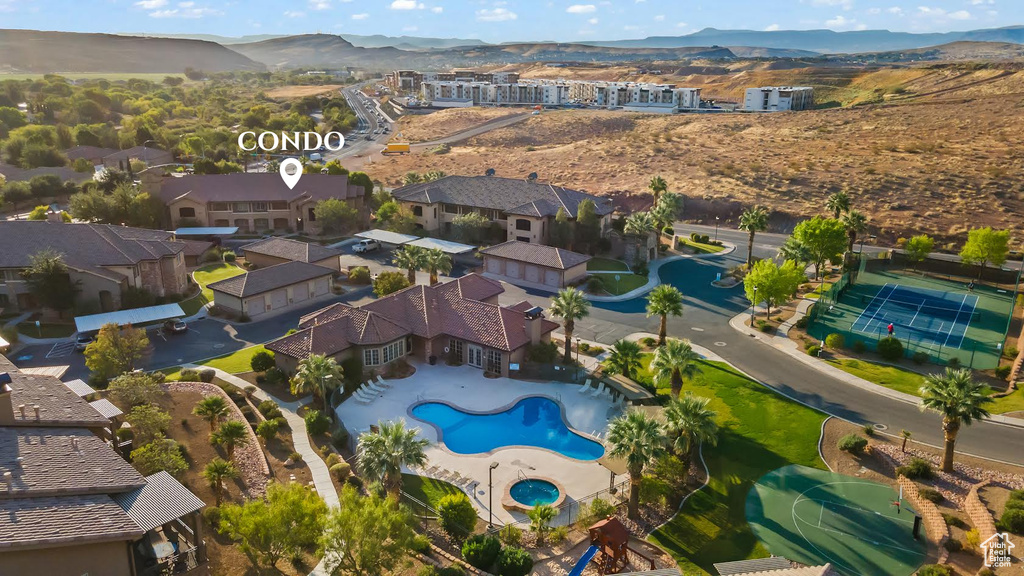 Drone / aerial view featuring a mountain view