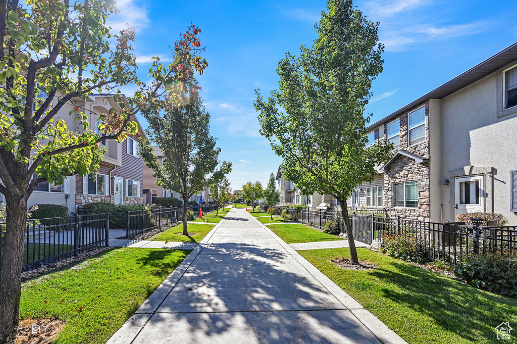 Surrounding community featuring a lawn