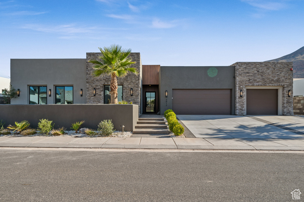 View of front of house featuring a garage