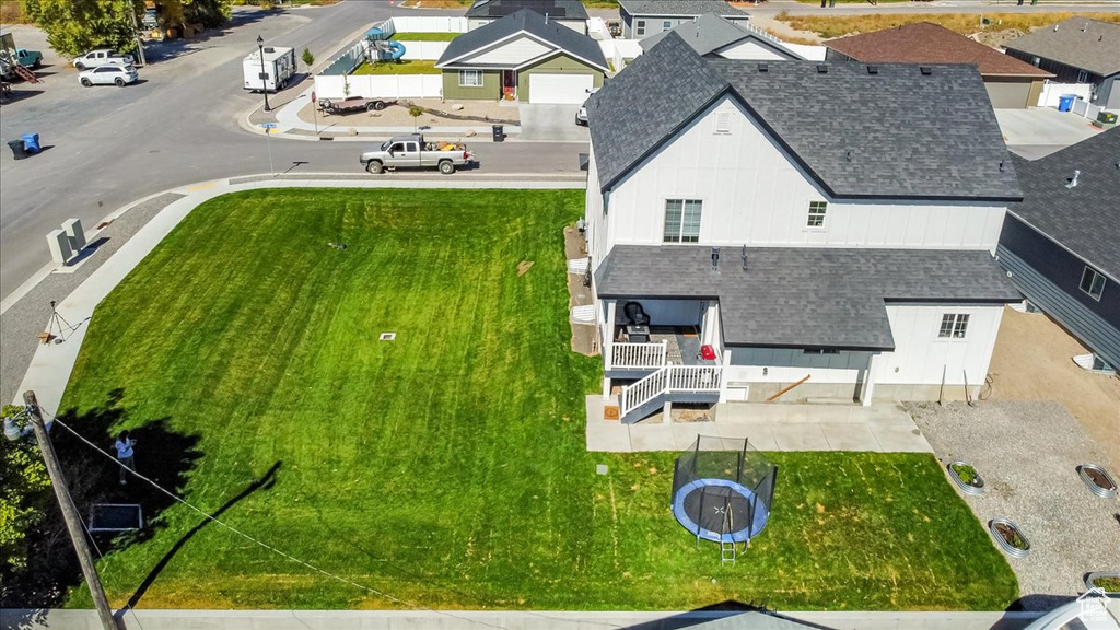 Birds eye view of property