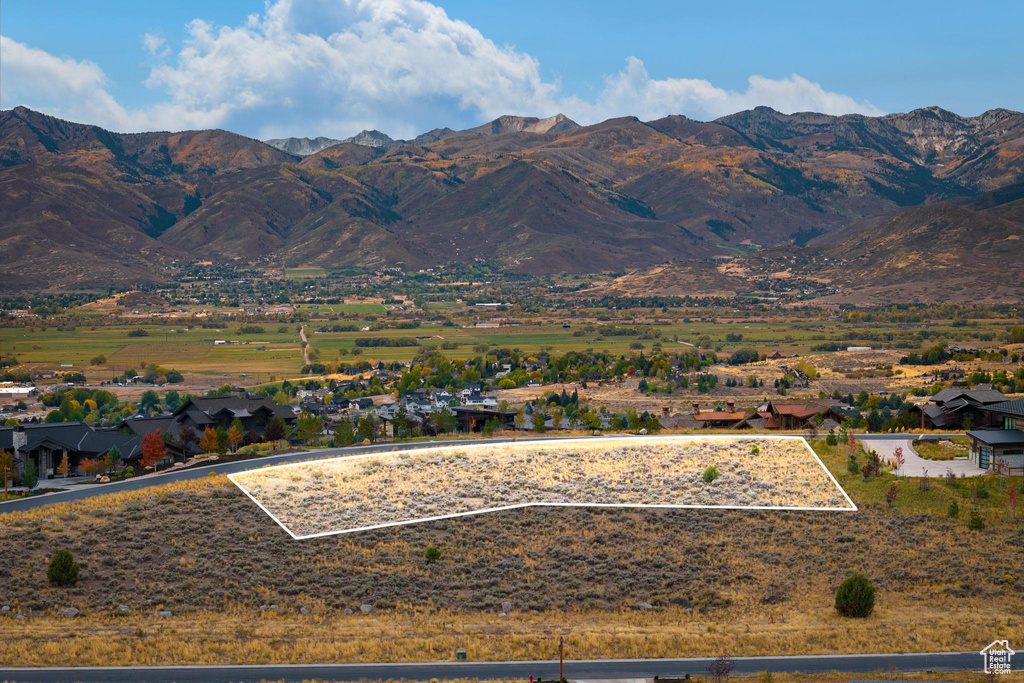 View of mountain feature