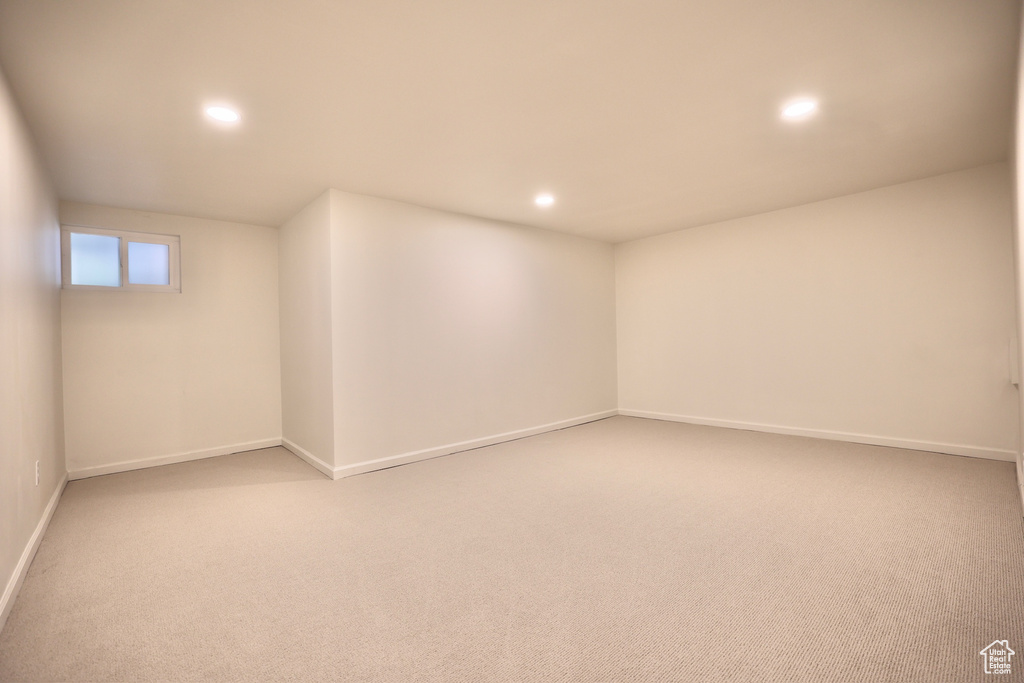 View of carpeted spare room