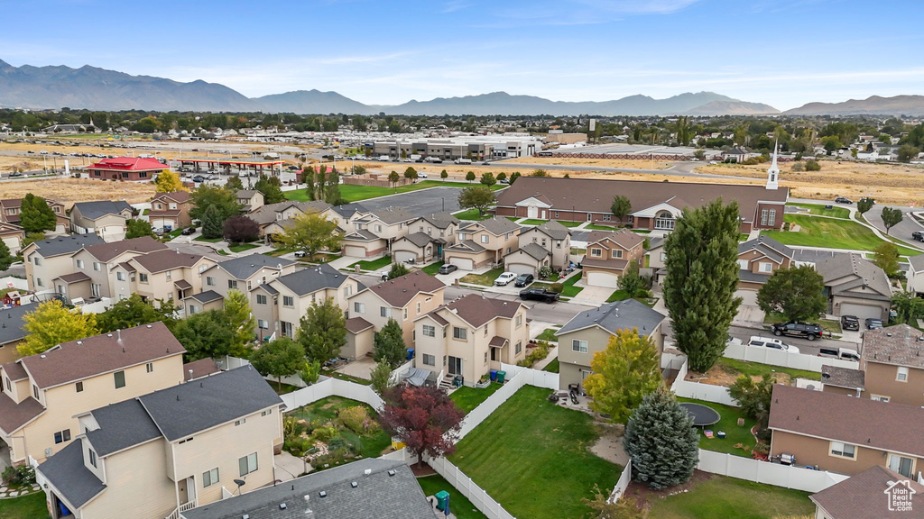 1898 W POINTE MEADOW LOOP Lehi, UT 84043