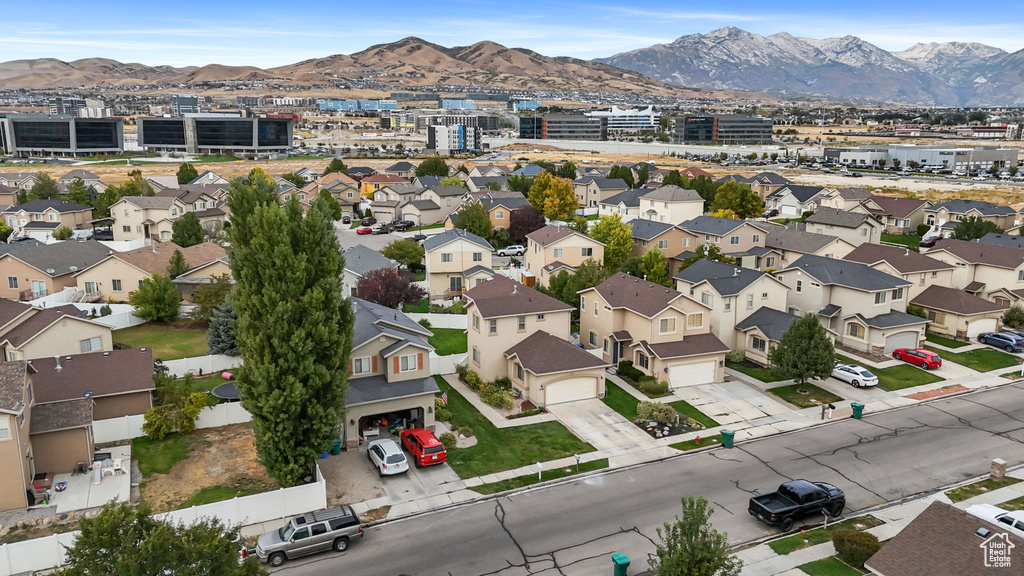 1898 W POINTE MEADOW LOOP Lehi, UT 84043